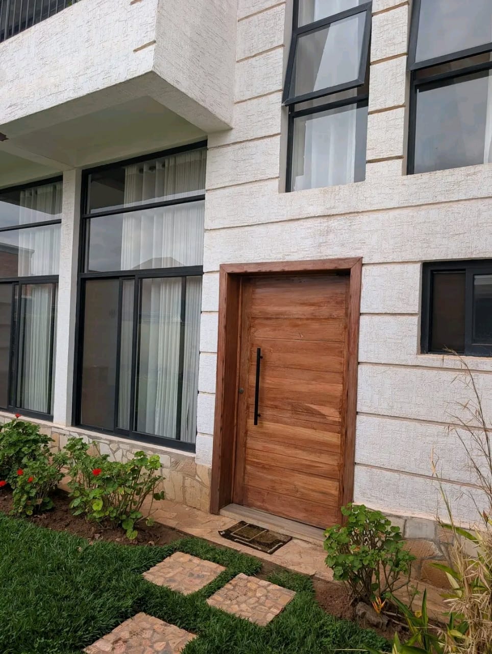 27F7FF91-6F84-411B-951B-626EC133F4F1