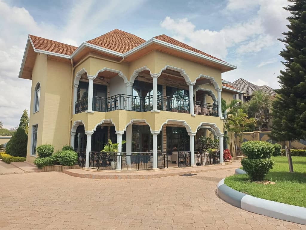 2CE26C9A-DFD6-4A78-AB36-787B0D5C03A4