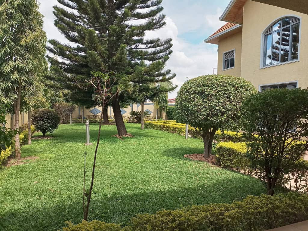 47FC2AFD-9473-49DF-8034-40092E57143A