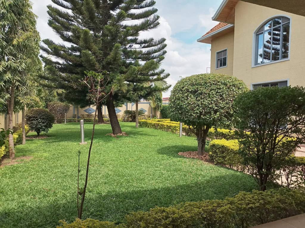 5F531C5B-43A9-4827-97AB-37C58CCD673B