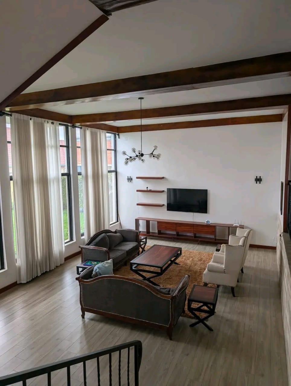 719289BD-C6E1-4EF1-8B3E-476FFF1F14D5