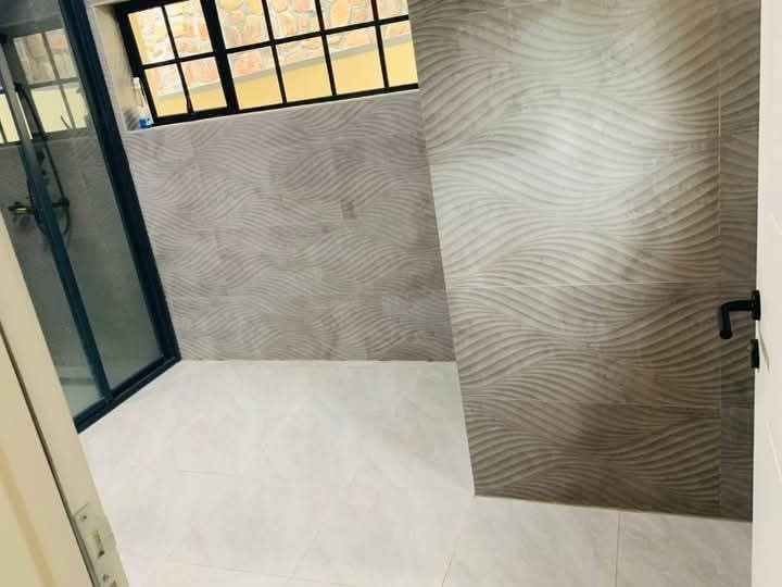 71DAEE01-F163-4ACF-9551-BC3F7701ECD7