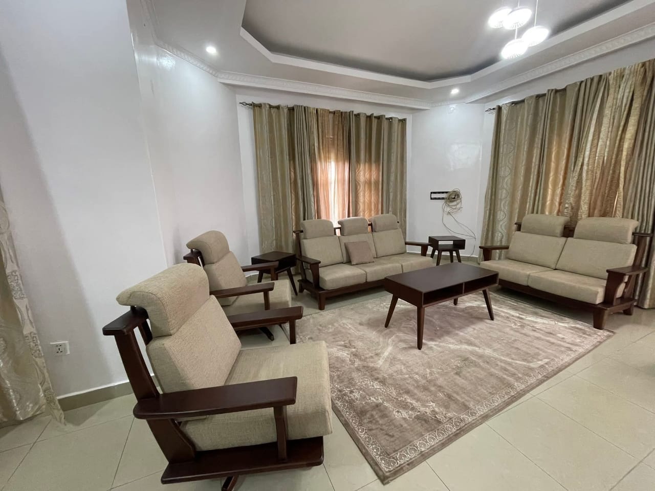 7A5B6F9D-E5F6-42E5-AD74-0C758F14376A