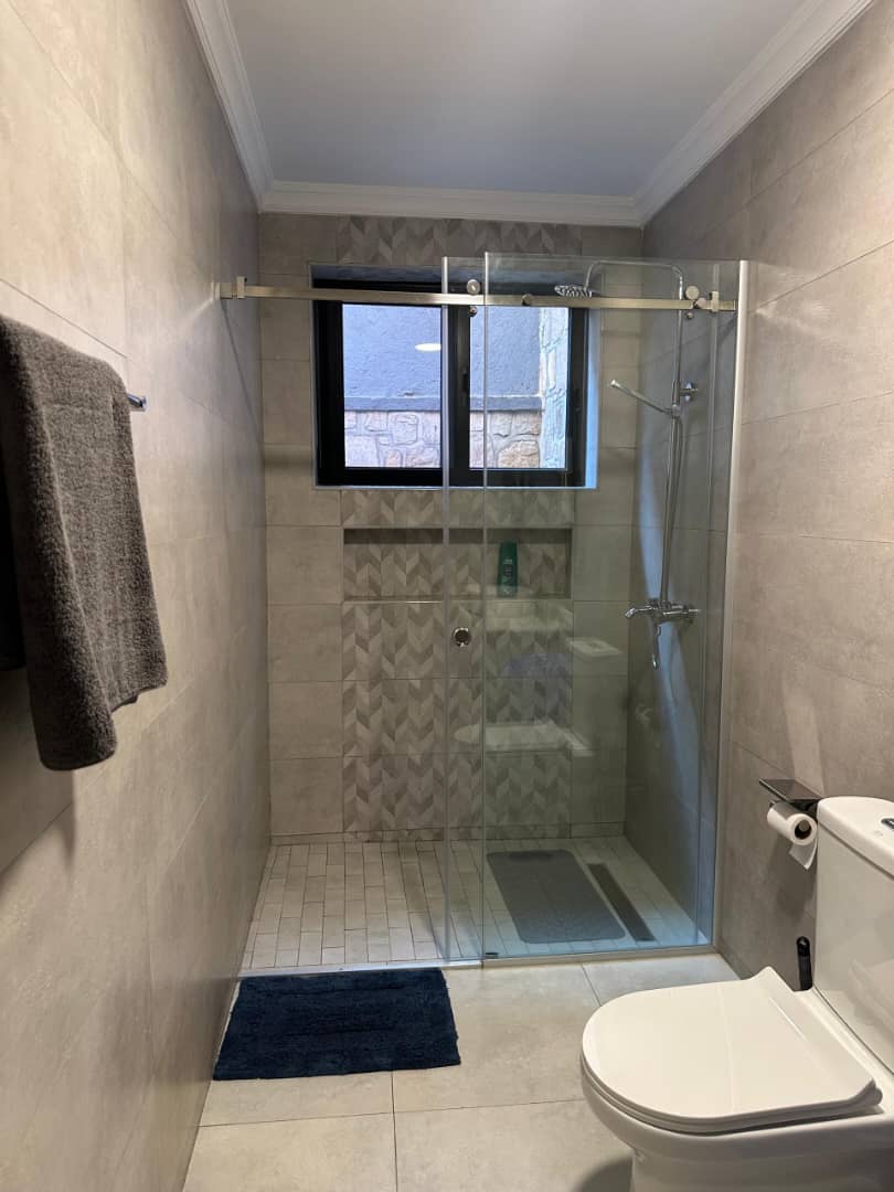 BFD9C8AE-AE27-4921-B718-AA4FF926F870