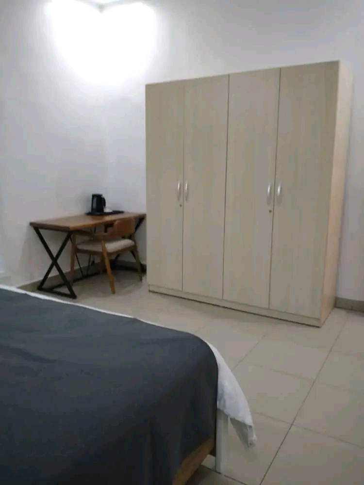 E2E3DAA3-E073-4217-8E70-9FAC412D65ED